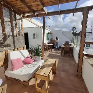 Bed & Breakfast Backpackerroom's, La Santa